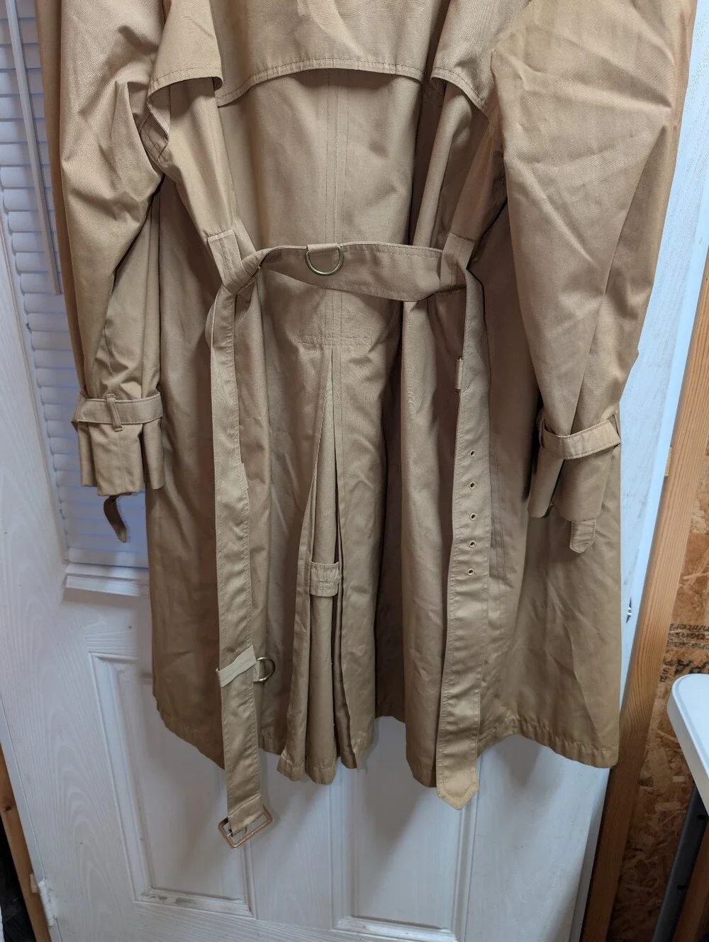 Gleneagles (46R) Classic Beige Trench Coat with Plaid Lining